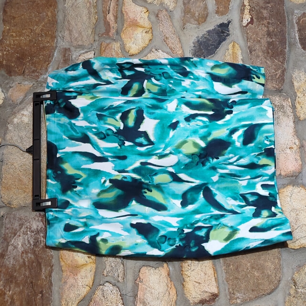 Joneswear cotton stretch skirt
